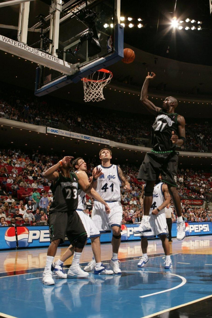 九游体育-今夜明尼苏达森林狼回应争议——德甲节点到来，态度坚定，赛季目标并未改变的简单介绍-九游体育